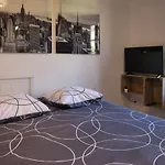 Chez Juliette - Appart & Studios Avec Climatisation - Carcassonne Centre Апартаменты Каркассон