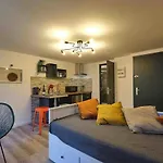 Apartment Chez Juliette - Appart & Studios Avec Climatisation - Carcassonne Centre