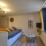 Апартаменты Chez Juliette - Appart & Studios Avec Climatisation - Carcassonne Centre *