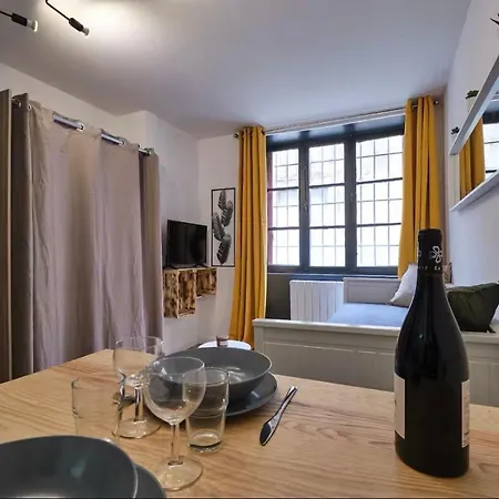 아파트 Chez Juliette - Appart & Studios Avec Climatisation - Carcassonne Centre 카르카손