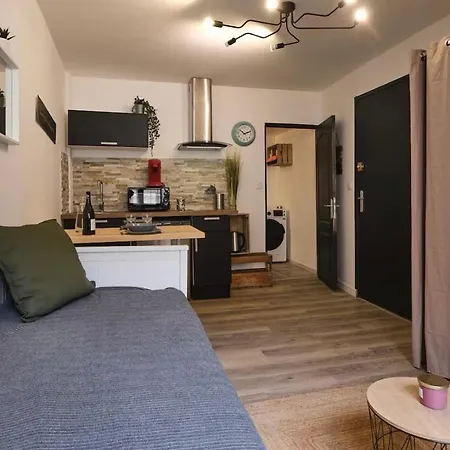Апартаменты Chez Juliette - Appart & Studios Avec Climatisation - Carcassonne Centre